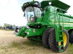 John Deere S670