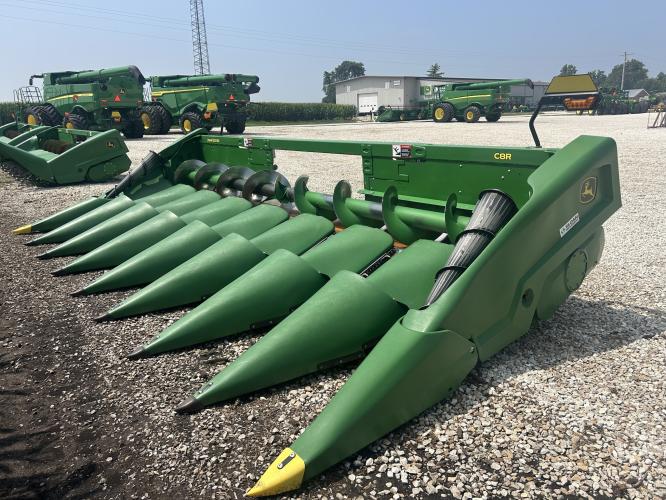 John Deere C8R