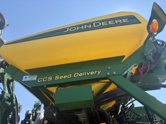 John Deere 1790