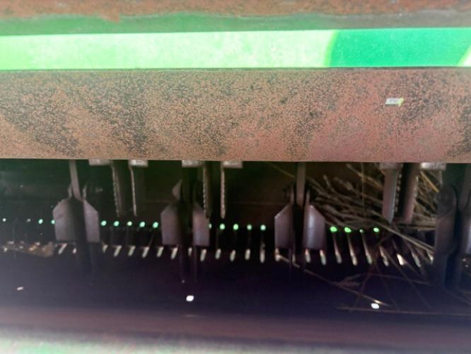 John Deere S670
