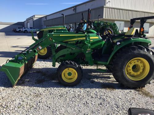 2023 John Deere 4052R