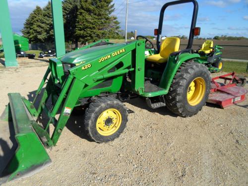 2001 John Deere 4300