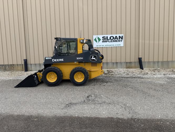 John Deere 320G