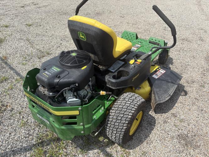 John Deere Z335E