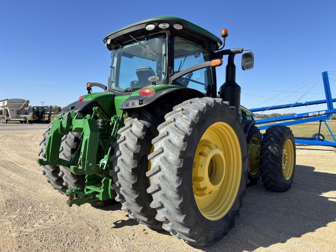 John Deere 8370R