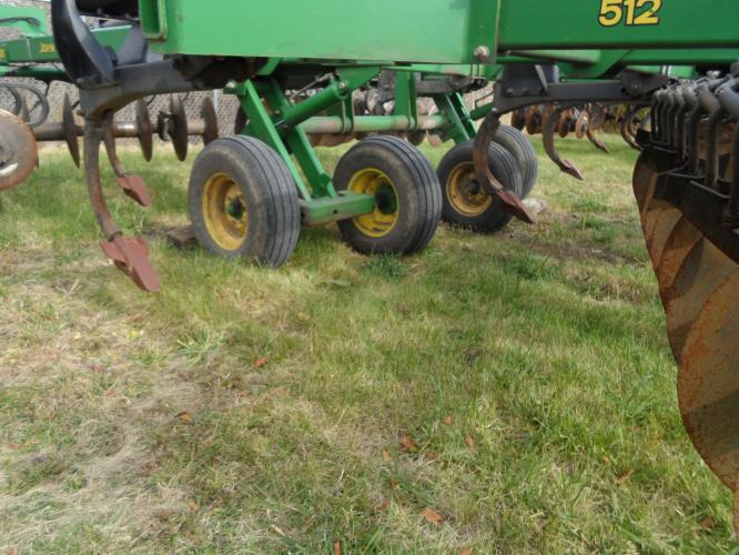 John Deere 512