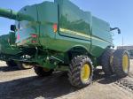John Deere S770