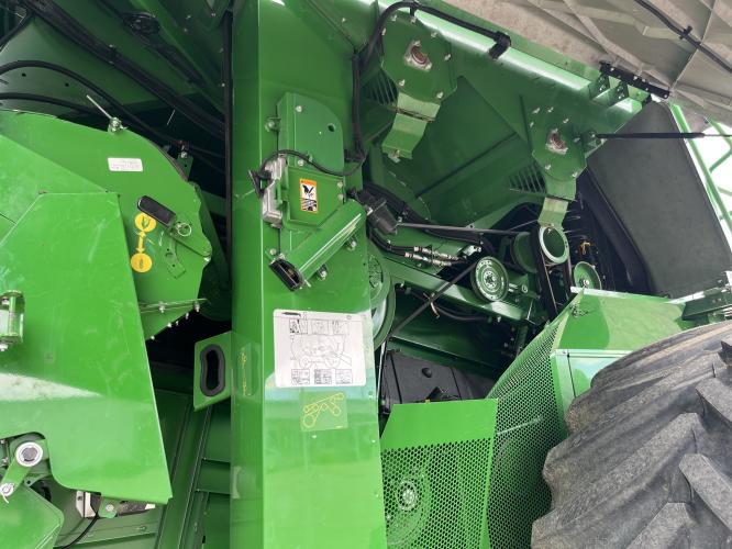 John Deere S780
