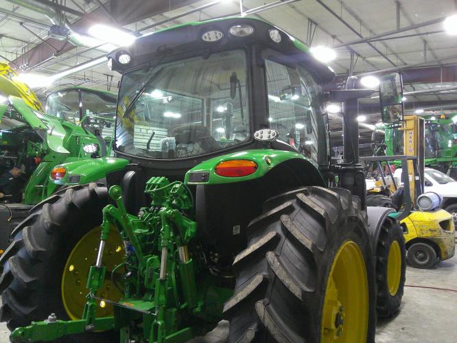 John Deere 6R 130