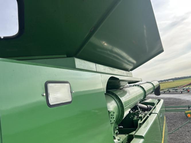 John Deere S790