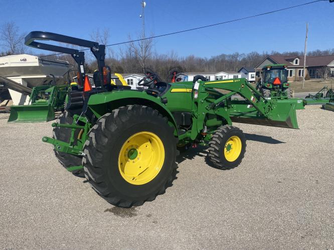 John Deere 4044R