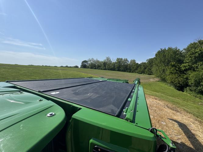 John Deere S7 700