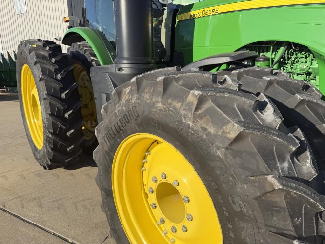John Deere 8370R