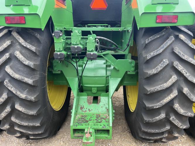 John Deere 8770