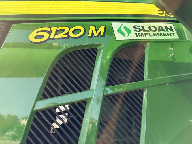 John Deere 6120M