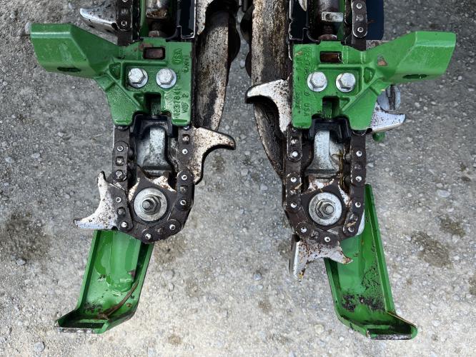 John Deere C8R