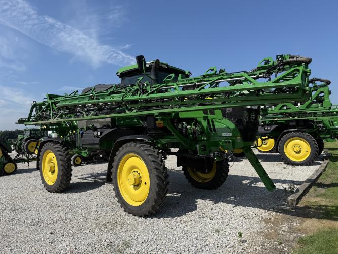John Deere 412R