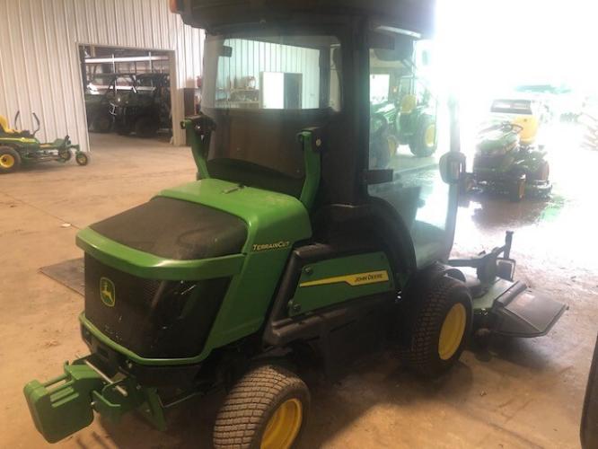 John Deere 1575