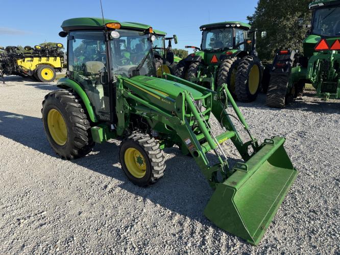 John Deere 4052R