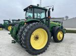 John Deere 8230