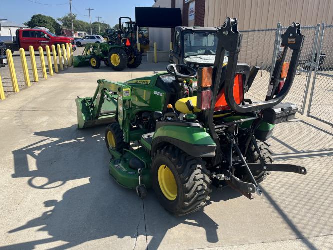 John Deere 1025R