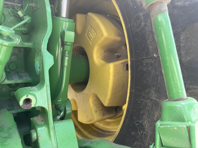John Deere 8320