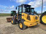 John Deere 324L