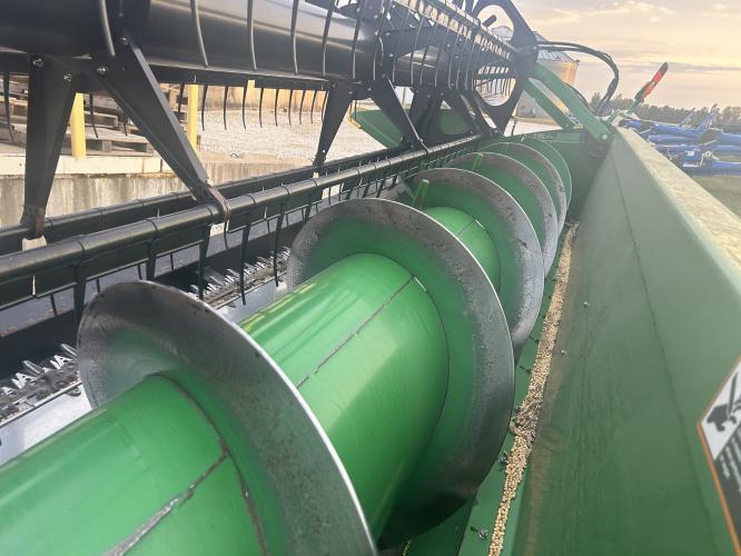 John Deere 635F