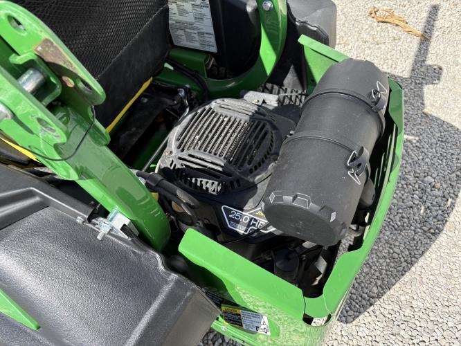John Deere Z915E