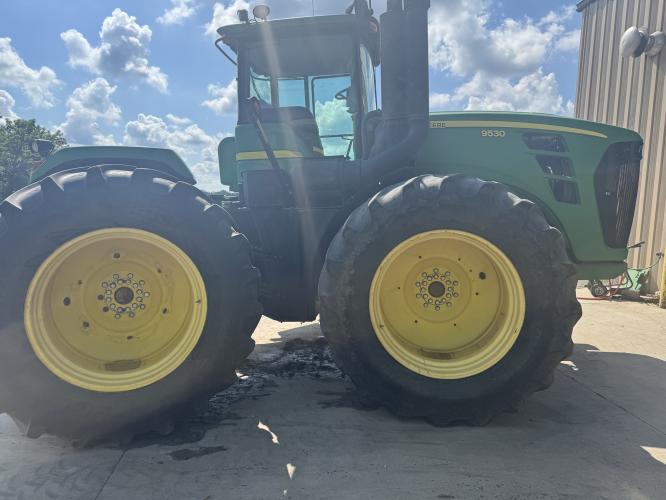 John Deere 9530