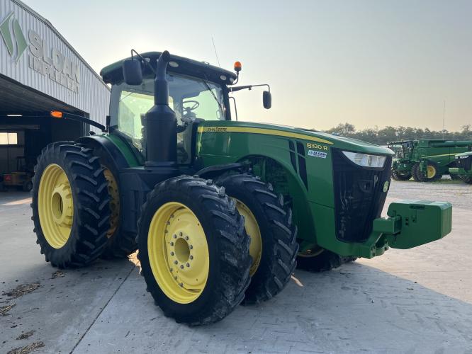 John Deere 8320R