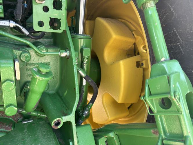 John Deere 8285R
