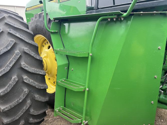 John Deere 8770