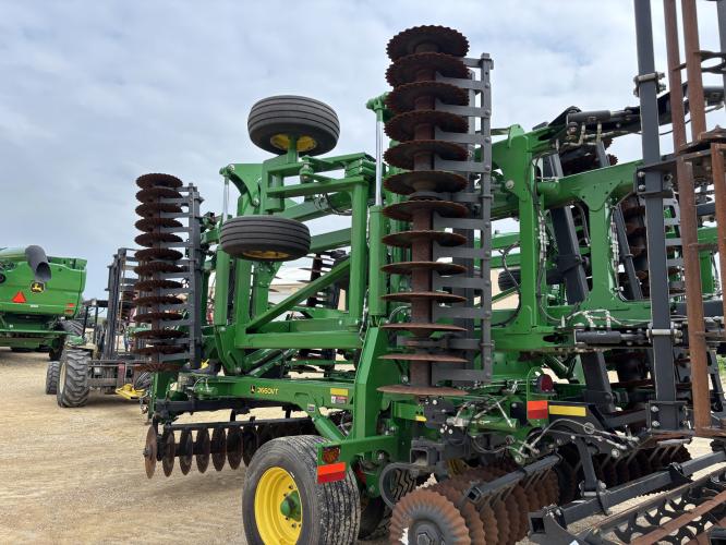 John Deere 2660VT