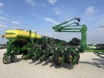 John Deere 1775NT