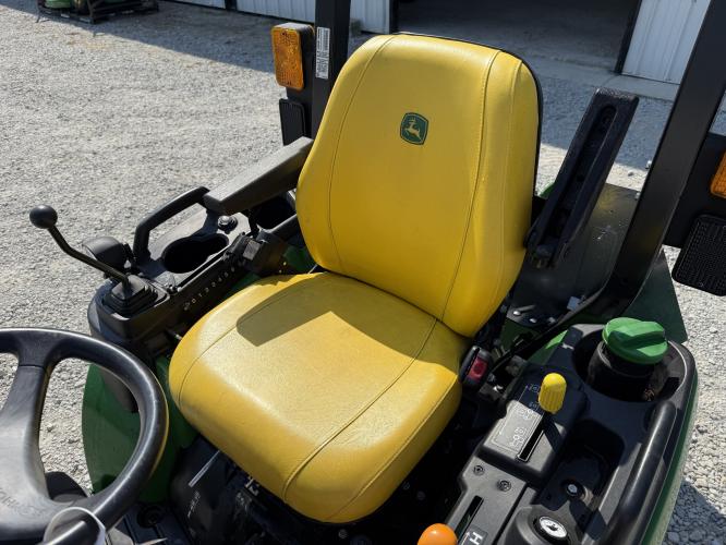 John Deere 2025R