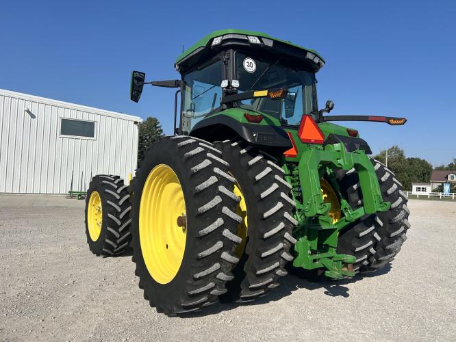John Deere 8R 410