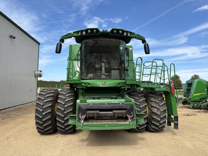 John Deere S780