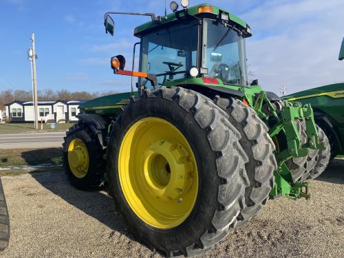 2000 John Deere 8310