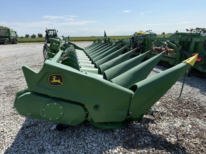 John Deere C12F