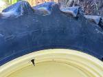 John Deere 8335R