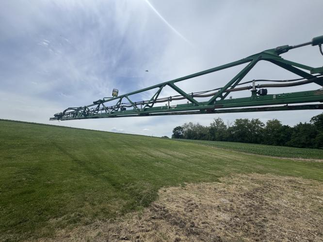 John Deere R4038