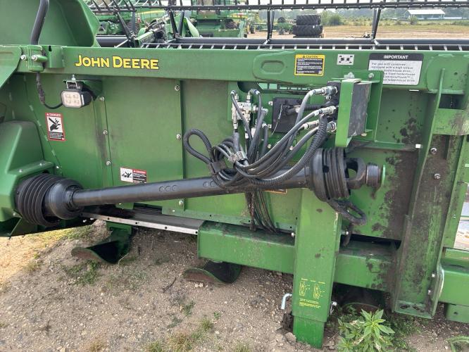 John Deere C8R