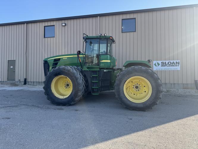 John Deere 9530