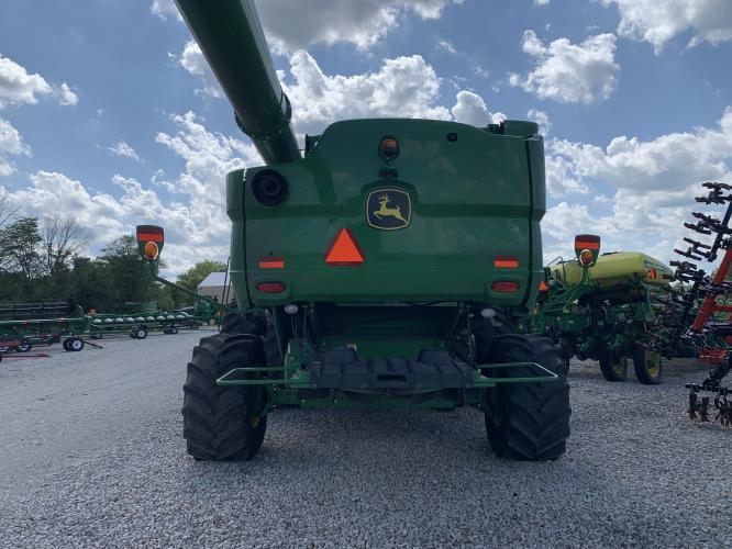 John Deere S780