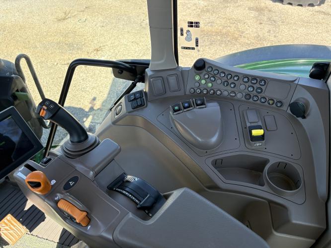 John Deere 6140M