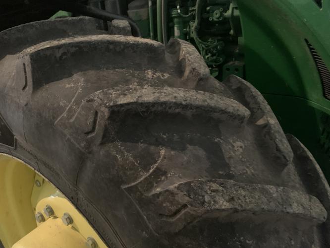 John Deere 8285R