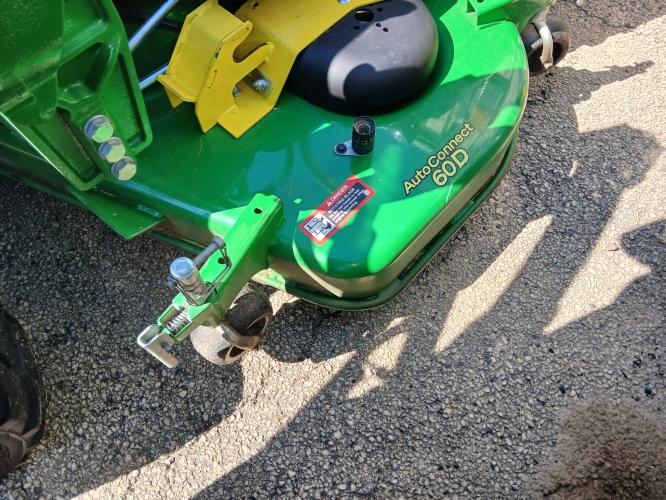 John Deere 1025R