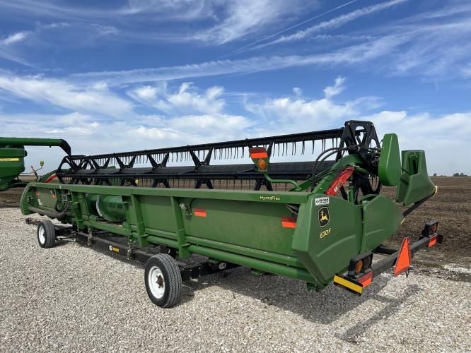 John Deere 630F