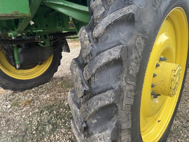John Deere 612R